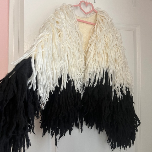 Knitted boho black and white cardigan - Picture 2 of 8